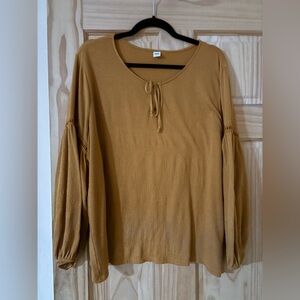 Old Navy Women's Golden Long Sleeve Blouse